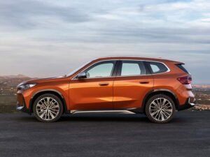 bmw-x1-side-view
