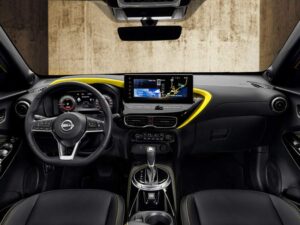 nissan-juke-intern-1