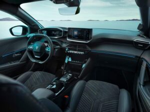 peugeot-208-intern-1