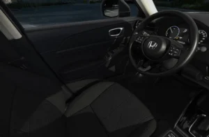1745607949743_honda-HR-V-Elegance-interni-1