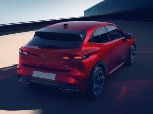 renault-clio-back-view